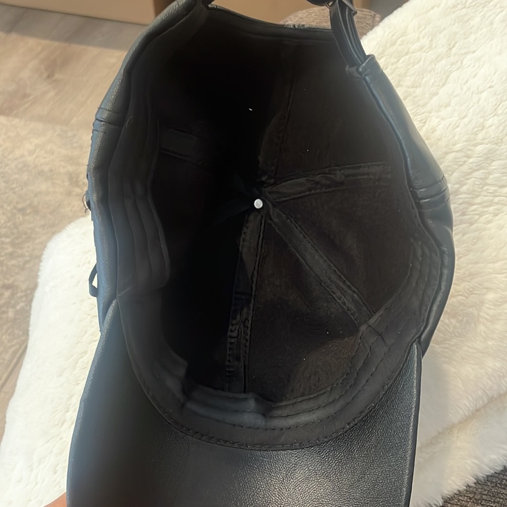 FAUX LEATHER CAP - Picture 4 of 5